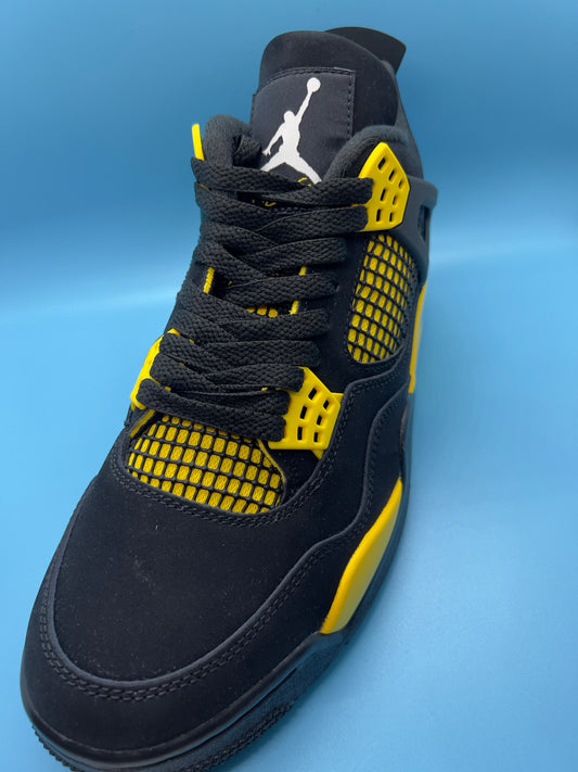 AIR JORDAN 4 RETRO SIZE 8M/9.5W