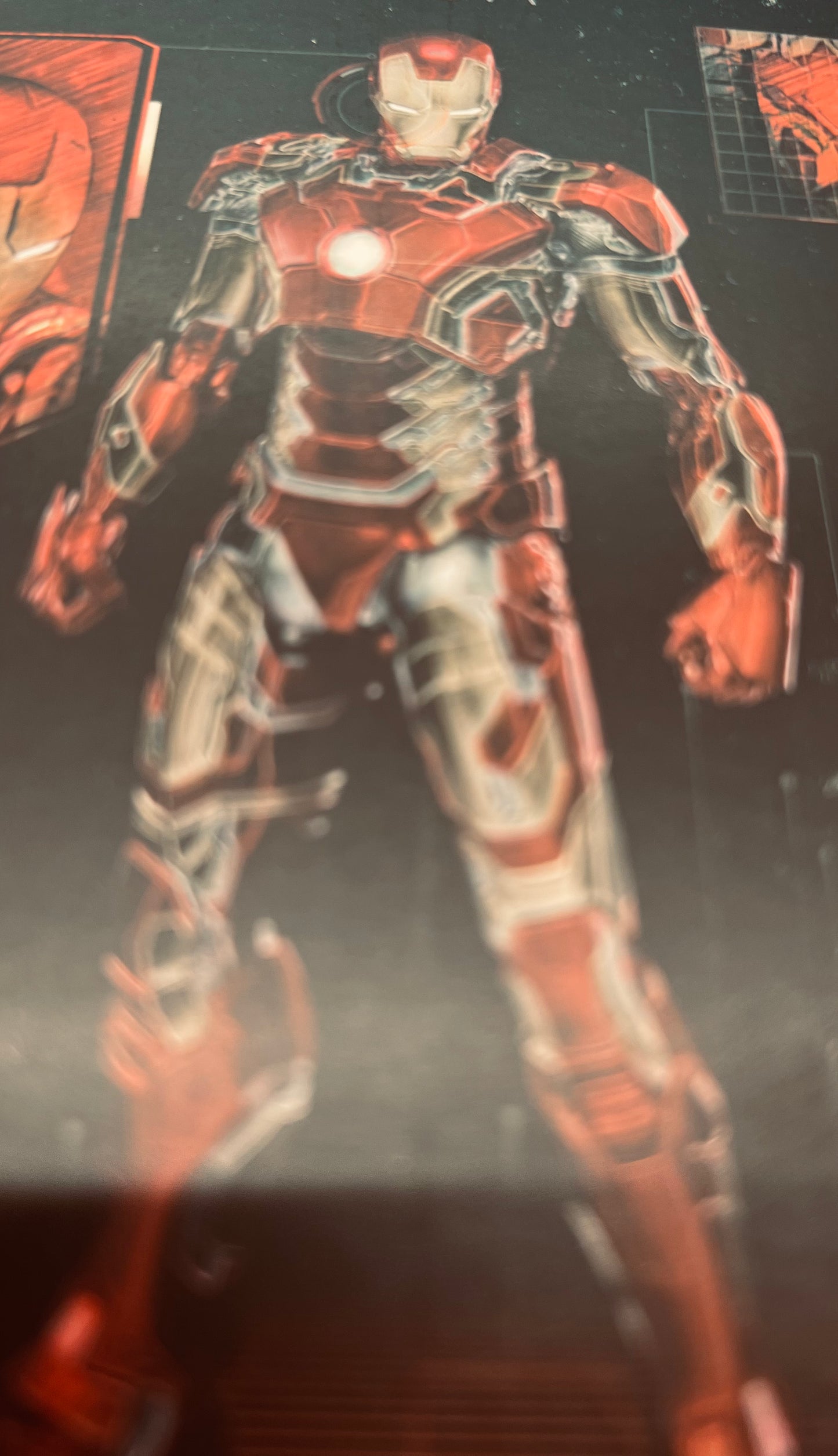 Iron Man DLX Collectible